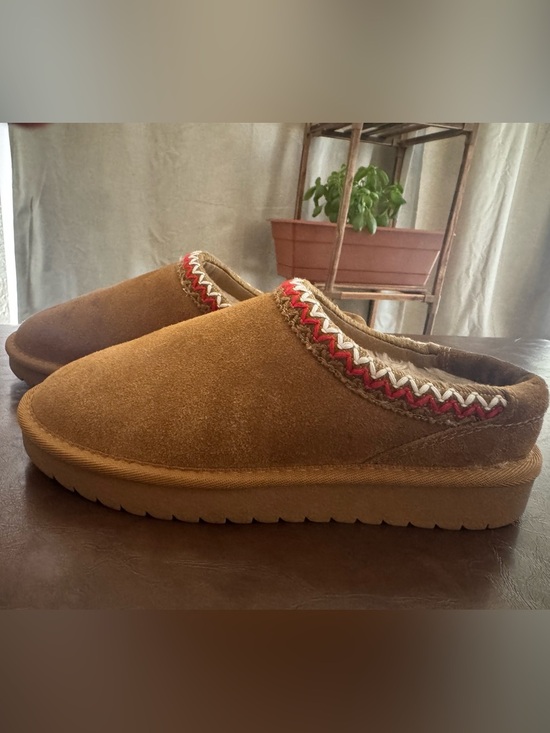 Cushionaire Shoes - Cushionaire Genuine Suede Fur Lined Clog Slippers Women’s 6.5 Brown